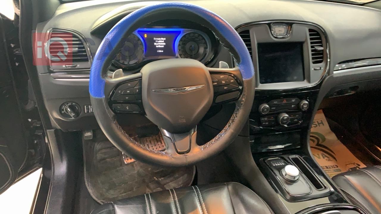 كرايسلر 300